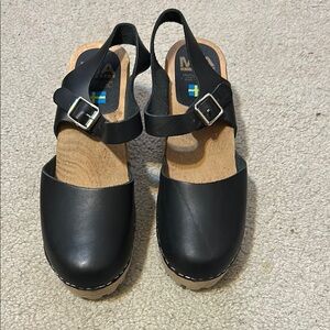 MIA Black Mules with Closed Toe and Platform Sole